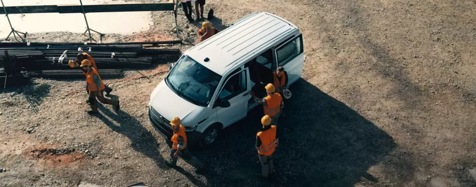 VW Transporter 6.1 Kombi 02