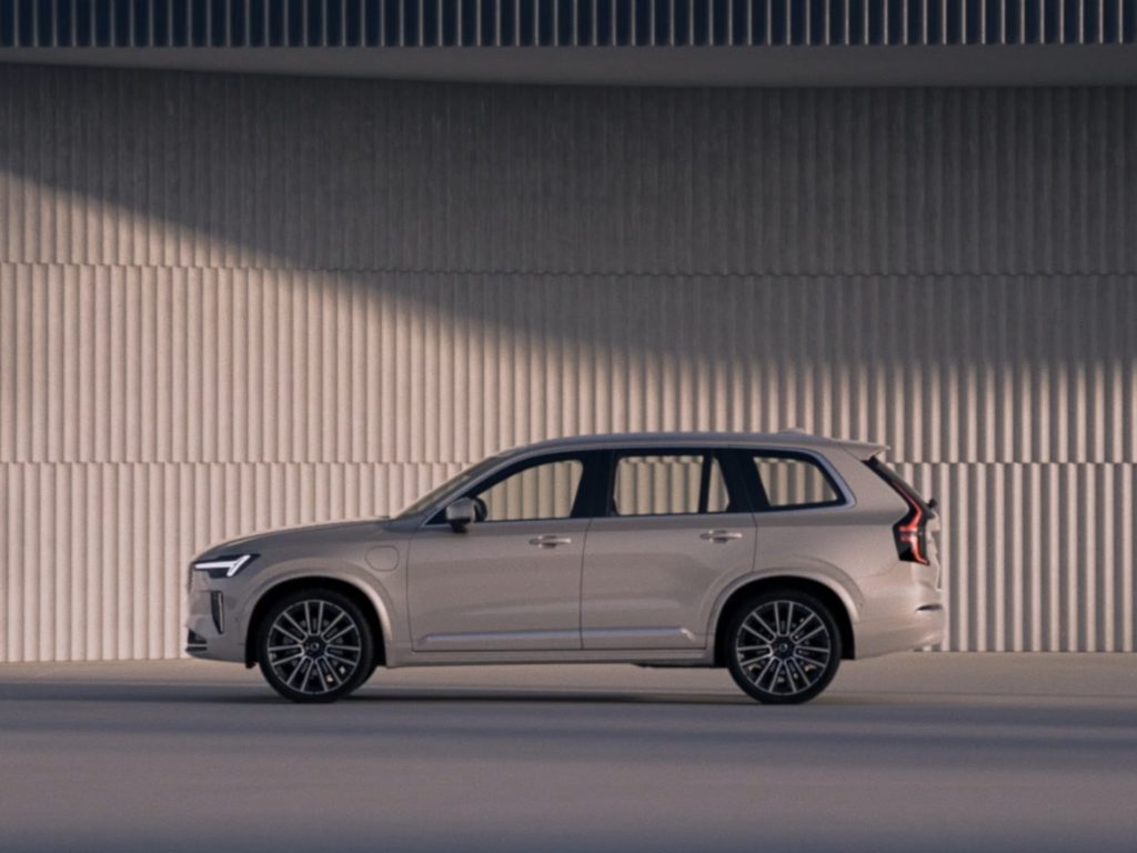 Volvo XC90 2024 (19)