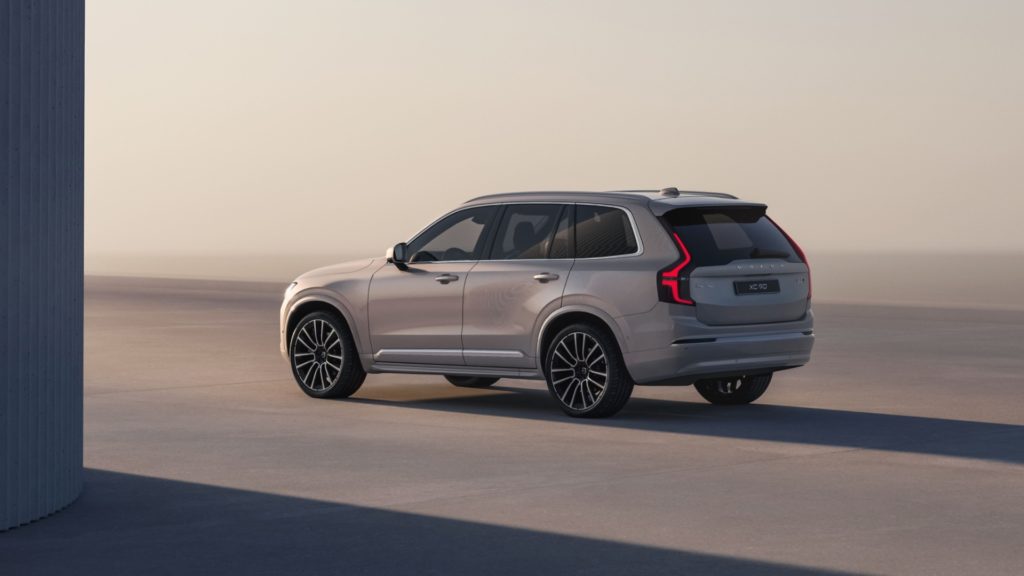 Volvo XC90 2024 (4)