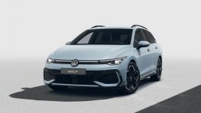 VOLKSWAGEN Golf Variant 1.5 eTSI AT People